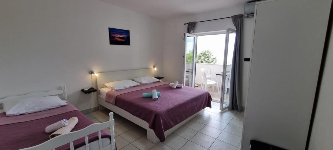 Apartments La Playa Pula Eksteriør billede